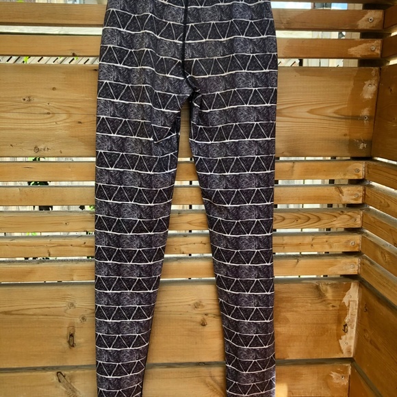 Firefly Athletic Leggings - Picture 2 of 3